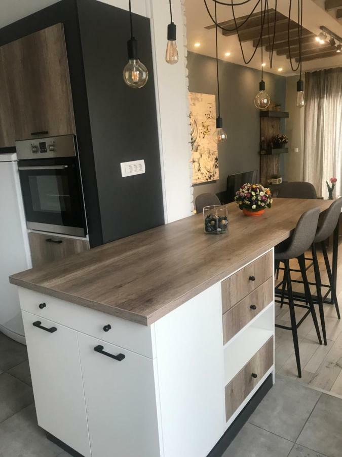 Mihajlovik Lux Apartment In Heart Of Skopje Luaran gambar